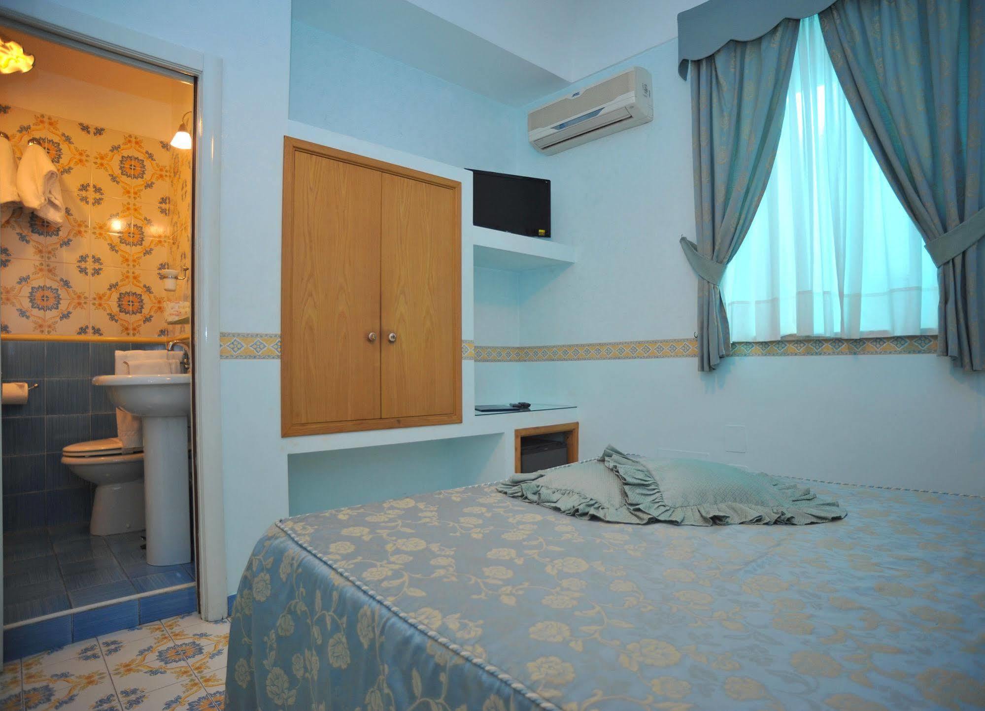 Costa D'amalfi Bed & Breakfast 2*